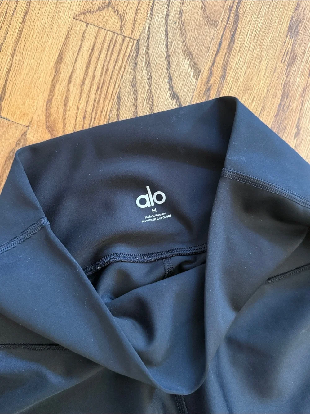 ALO 7/8 Length High Waist Airlift Legging - M